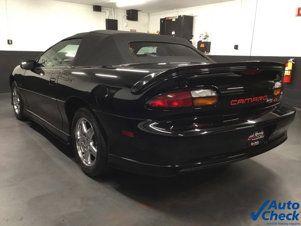 Used 2000 Chevrolet Camaro Z28 w/ Sport Appearance Pkg RWD image 19