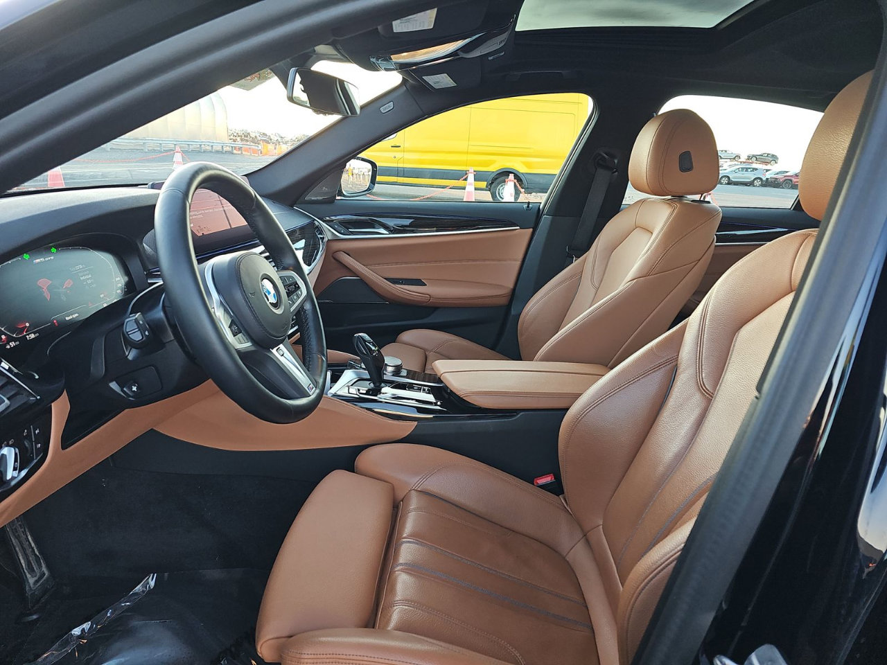 Used 2023 BMW 540i xDrive w/ M Sport Package image 8