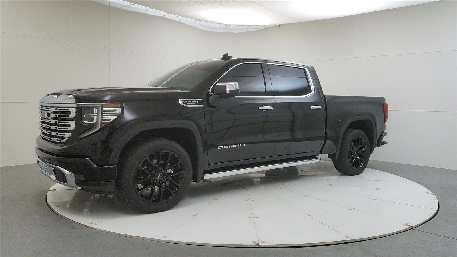 Used 2025 GMC Sierra 1500 Denali w/ Denali Reserve Package image 3