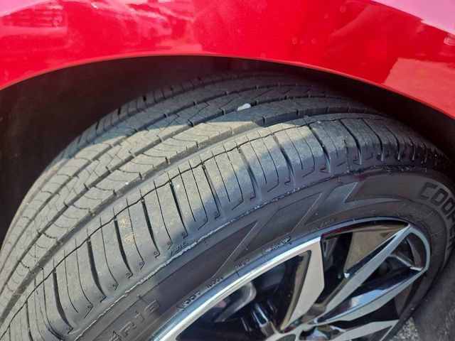 Used 2021 Chevrolet Malibu RS FWD image 28