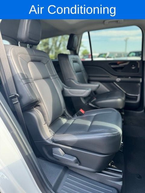 Used 2026 Lincoln Aviator Reserve w/ Illumination Package AWD/4WD image 31