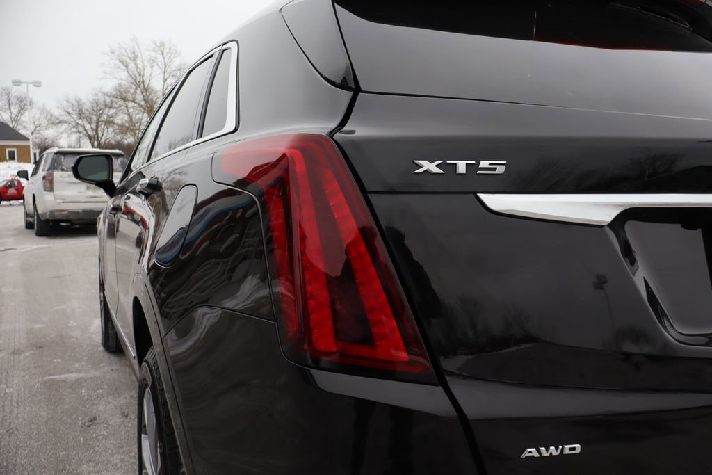 Used 2025 Cadillac XT5 Premium Luxury image 32