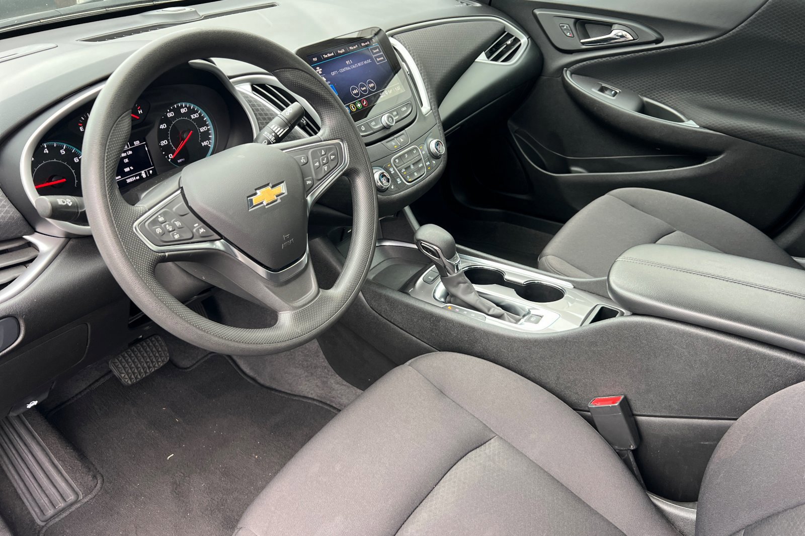 Used 2024 Chevrolet Malibu LT image 8