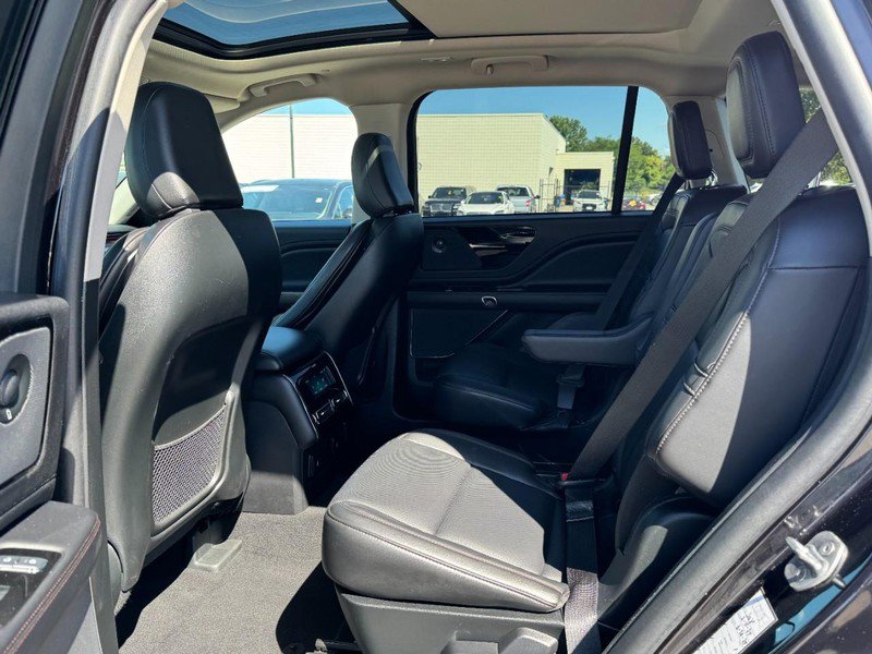 Certified 2024 Lincoln Aviator Reserve image 12