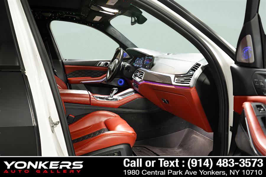 Used 2021 BMW X5 M w/ Competition Package image 21