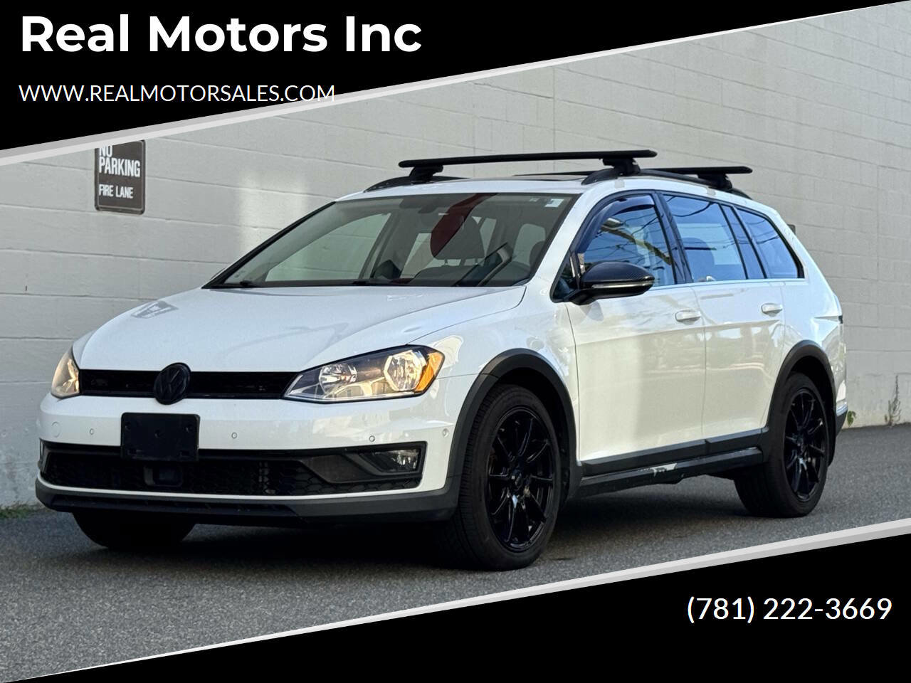 Used 2017 Volkswagen Golf Alltrack SE image 1