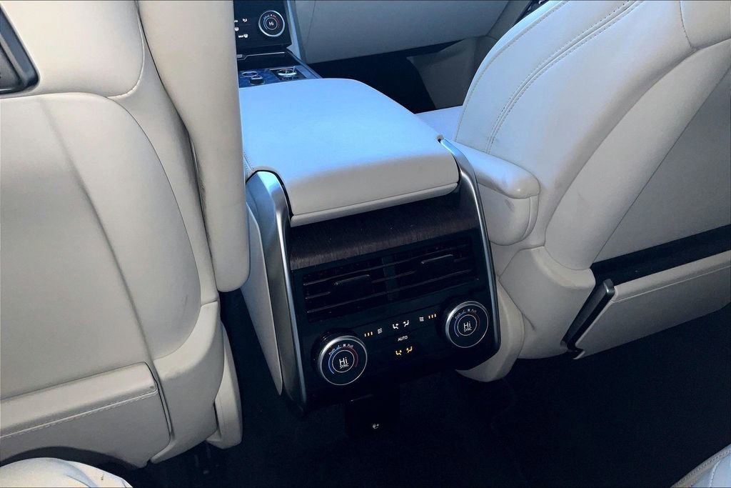 Used 2023 Land Rover Range Rover Autobiography image 25