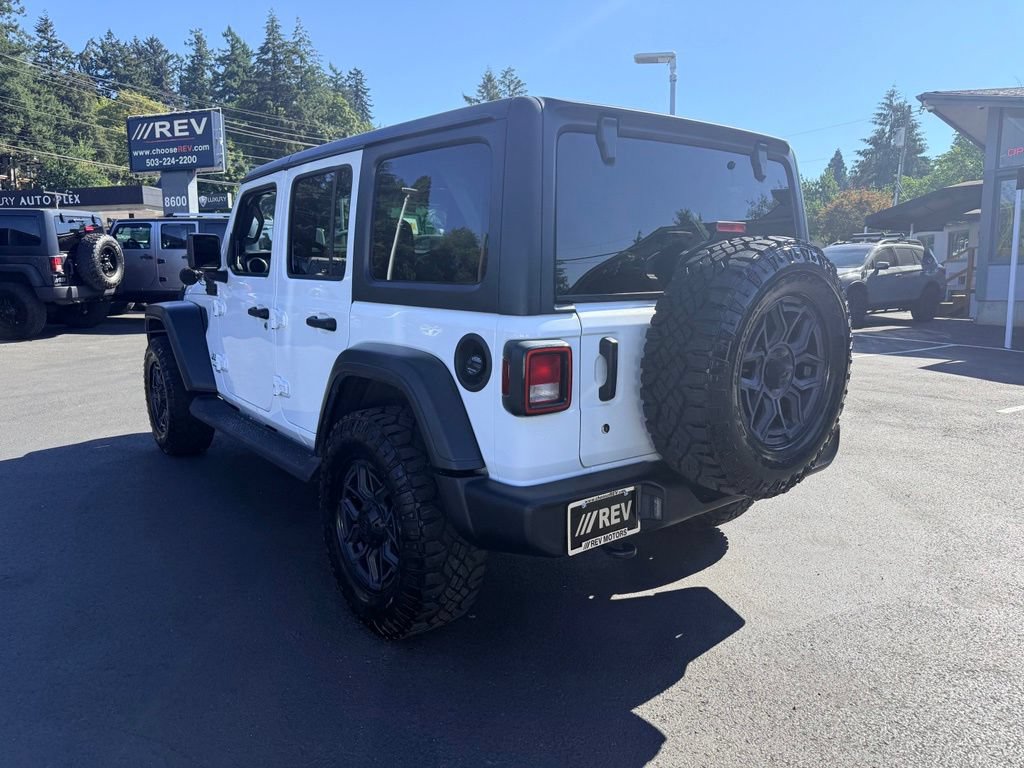 Used 2018 Jeep Wrangler Unlimited Sport AWD/4WD image 3