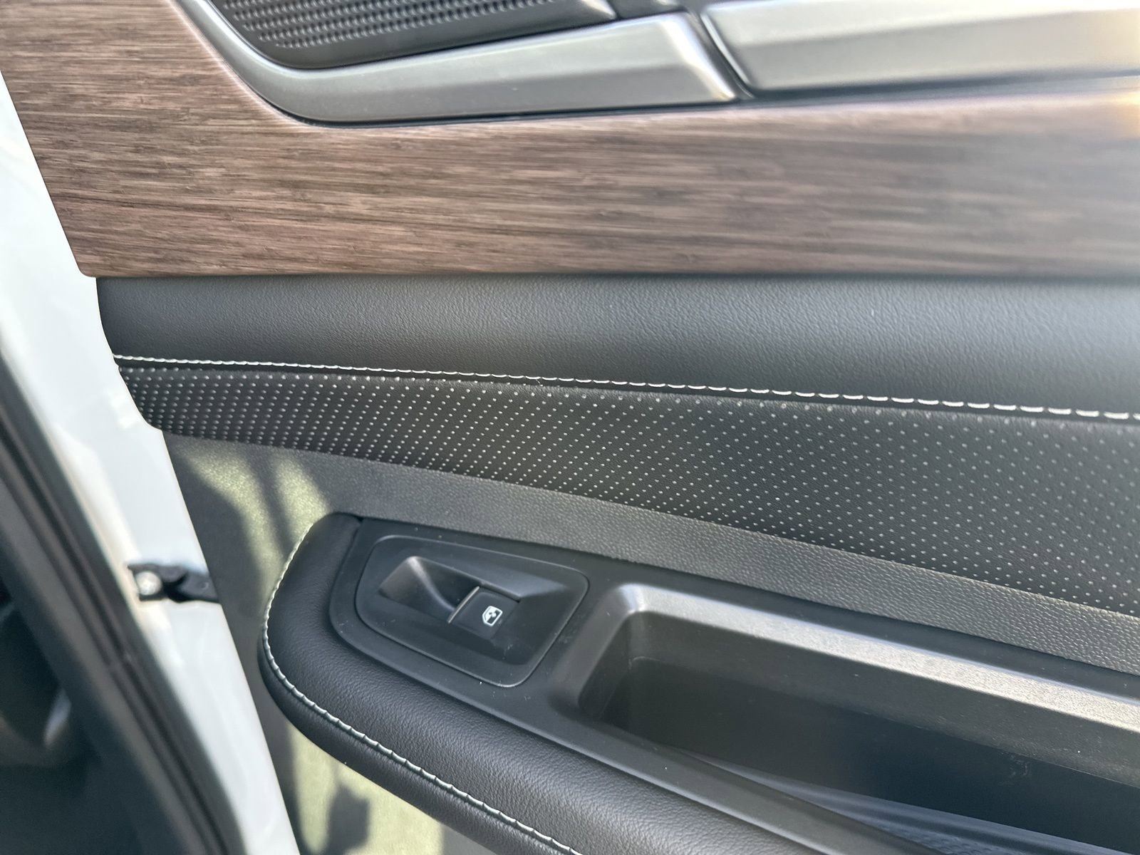 New 2026 Volkswagen Atlas SEL image 34