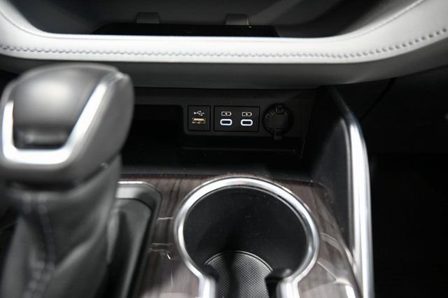 Used 2023 Toyota Highlander Limited image 21