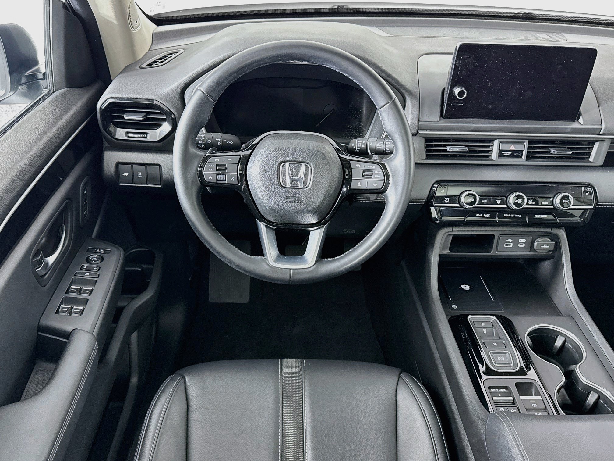 Certified 2024 Honda Pilot Touring image 24