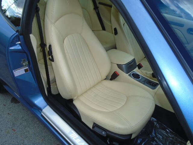 Used 2004 Maserati Coupe Cambiocorsa image 11