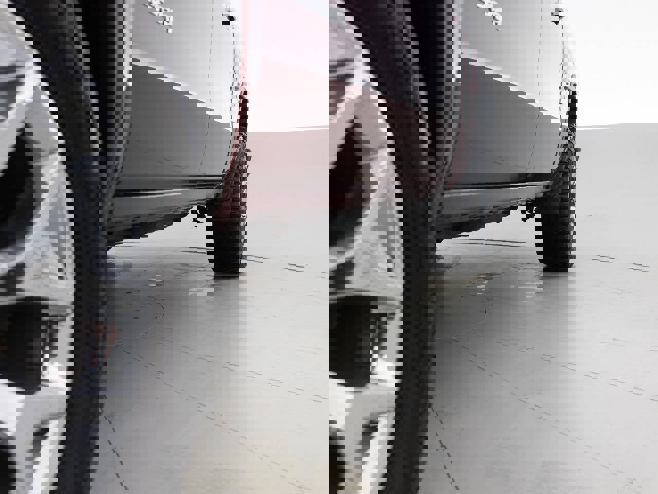 Used 2014 GMC Sierra 1500 SLT w/ SLT Crew Cab Value Package image 22