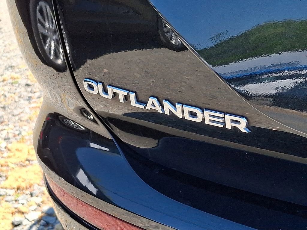 Used 2022 Mitsubishi Outlander SEL AWD/4WD image 29