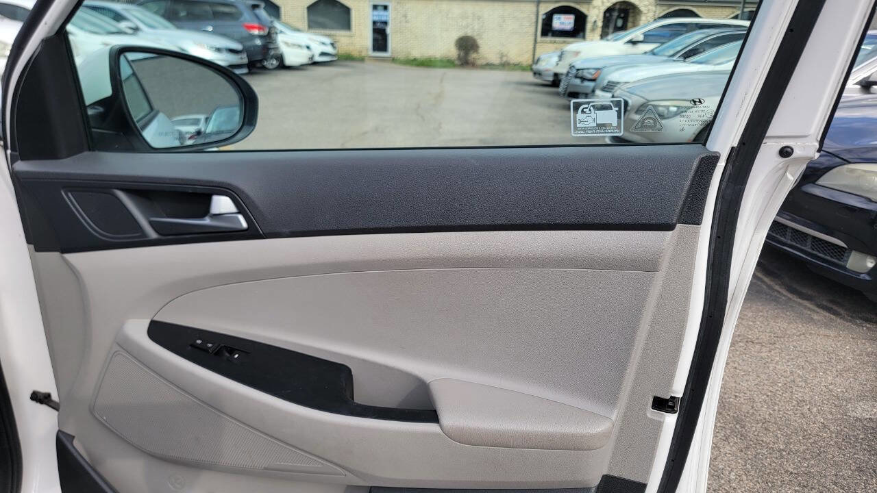 Used 2016 Hyundai Tucson SE w/ Option Group 02 image 28