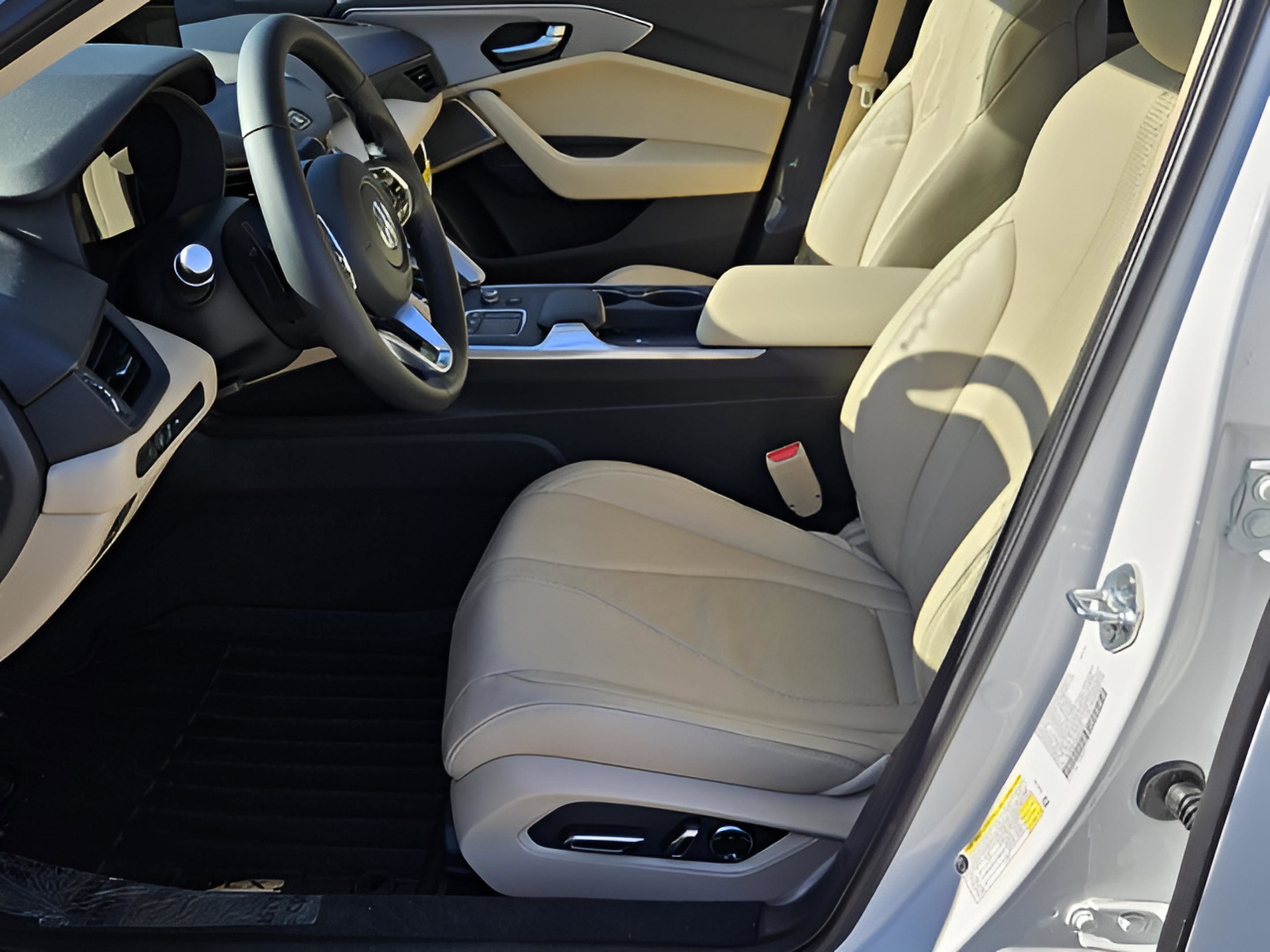 New 2025 Acura TLX w/Technology Package image 9