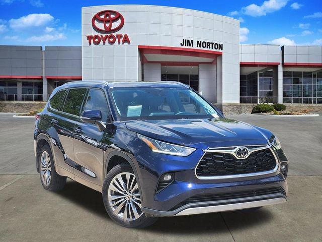 Used 2021 Toyota Highlander Platinum AWD/4WD image 1