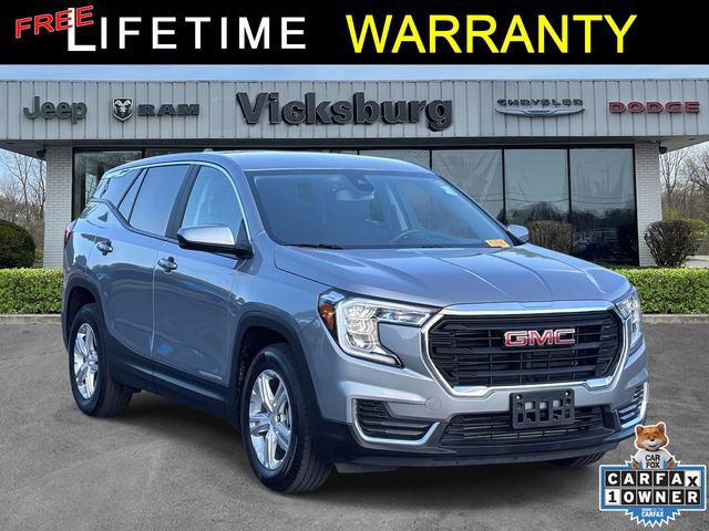 Used 2024 GMC Terrain SLE image 1