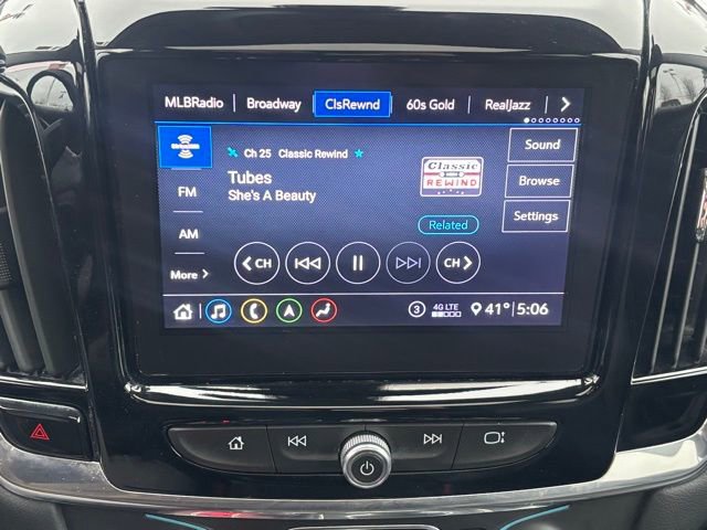 Used 2020 Chevrolet Traverse LT w/ LT Premium Package image 26