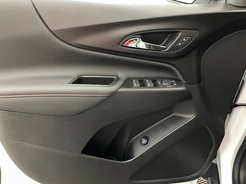 Certified 2024 Chevrolet Equinox RS w/ LPO, Floor Liner Package FWD image 23
