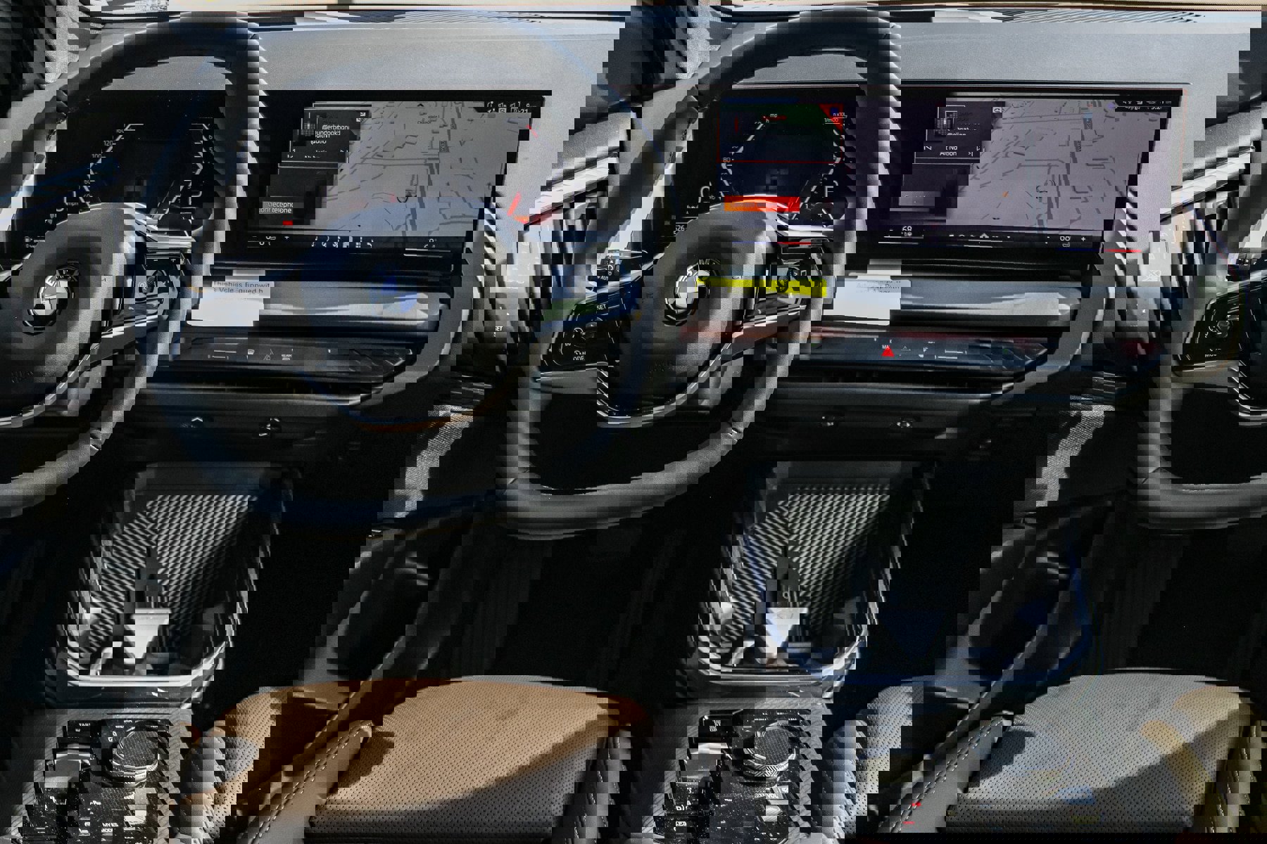 Used 2025 BMW X3 xDrive30i w/ Premium Package image 14