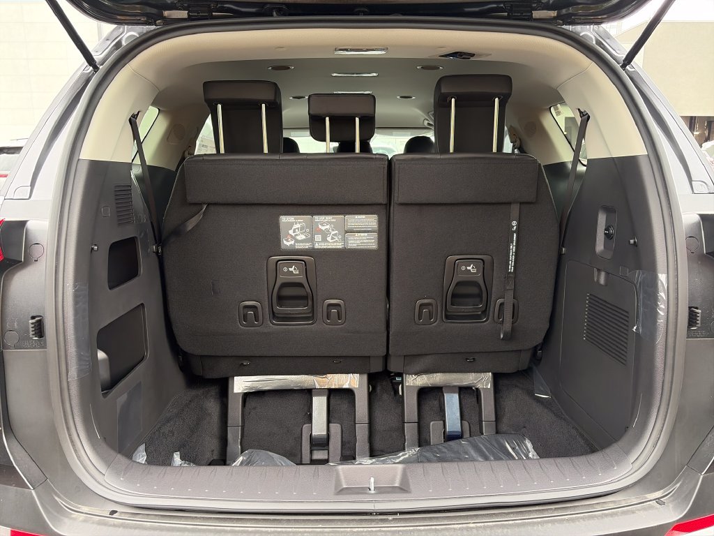 New 2027 Kia Carnival FWD image 6
