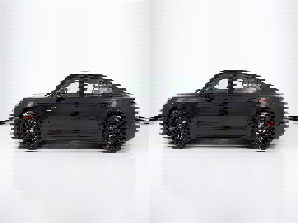 New 2026 Porsche Panamera 4 image 2