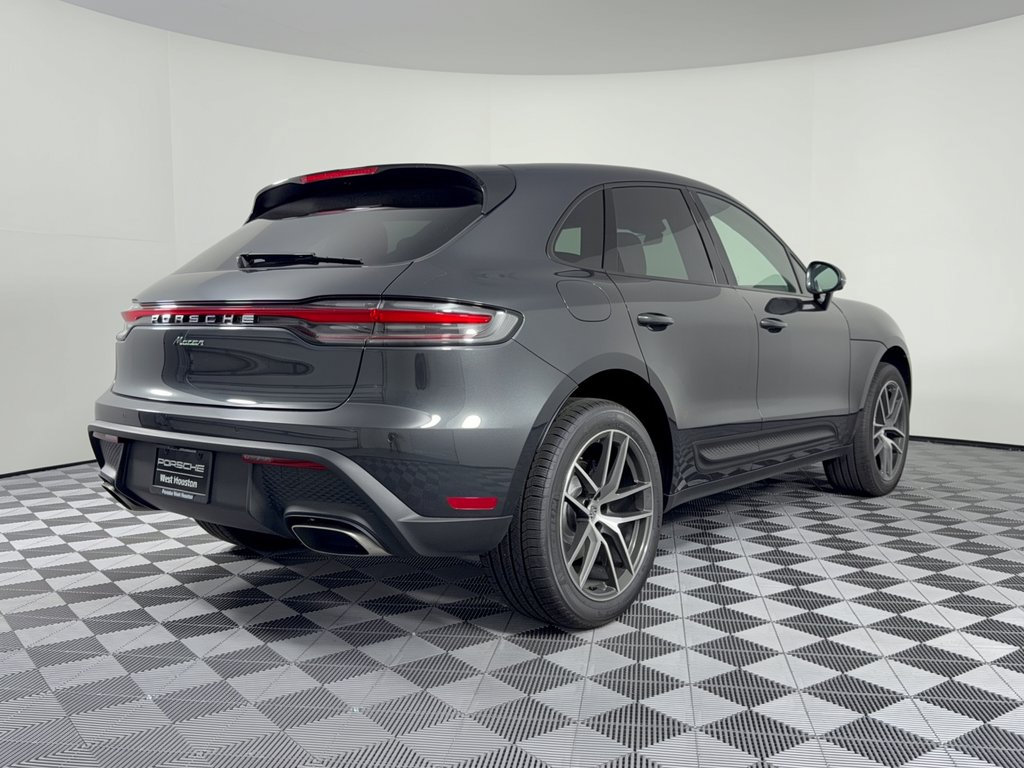 New 2026 Porsche Macan AWD/4WD image 9