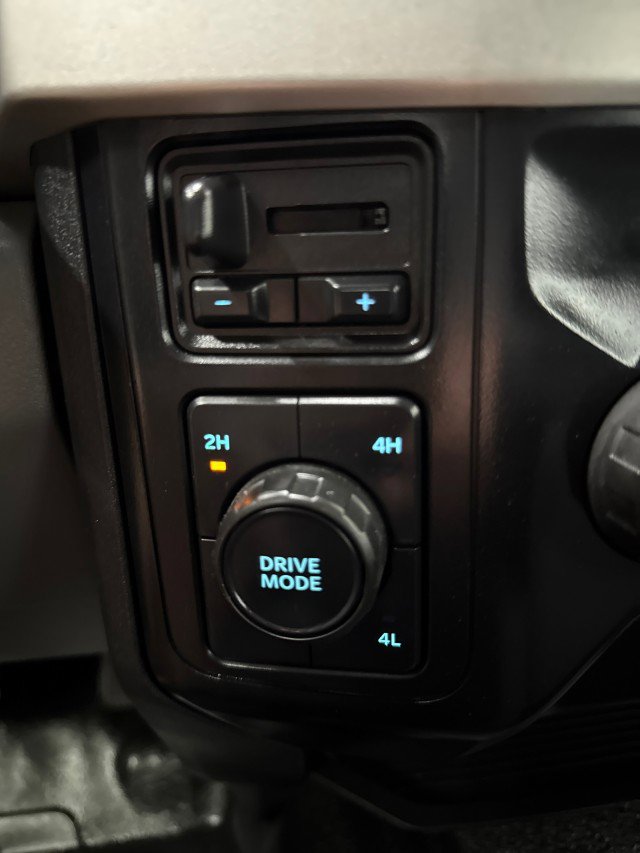 Used 2024 Ford F350 XL AWD/4WD image 21