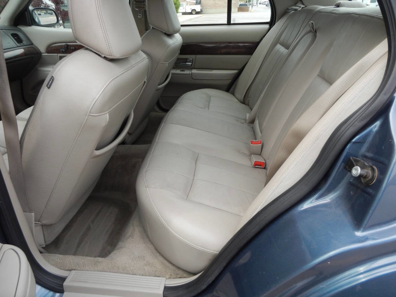 Used 2008 Mercury Grand Marquis LS image 29