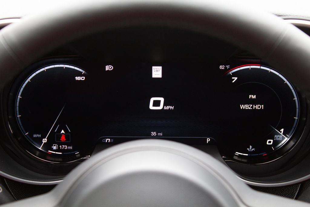 New 2025 Alfa Romeo Giulia AWD w/ Veloce Package AWD image 15