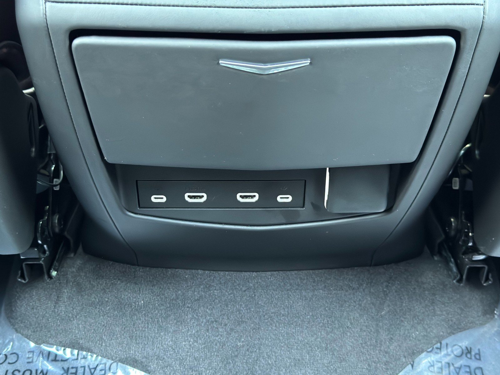 Used 2022 Cadillac Escalade Sport Platinum AWD/4WD image 40