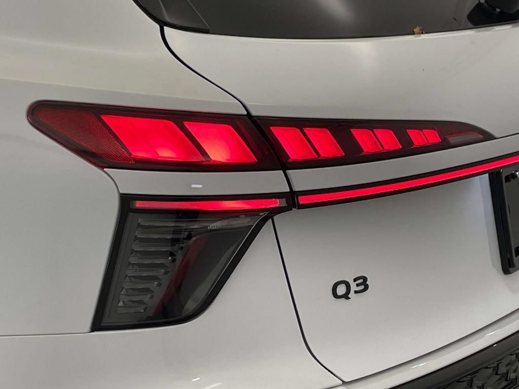 New 2026 Audi Q3 quattro 2.0T AWD/4WD image 16