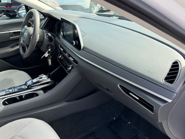 Used 2021 Hyundai Sonata SE FWD image 17