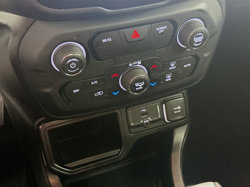 Used 2019 Jeep Renegade Altitude w/ Quick Order Package 2XM image 15