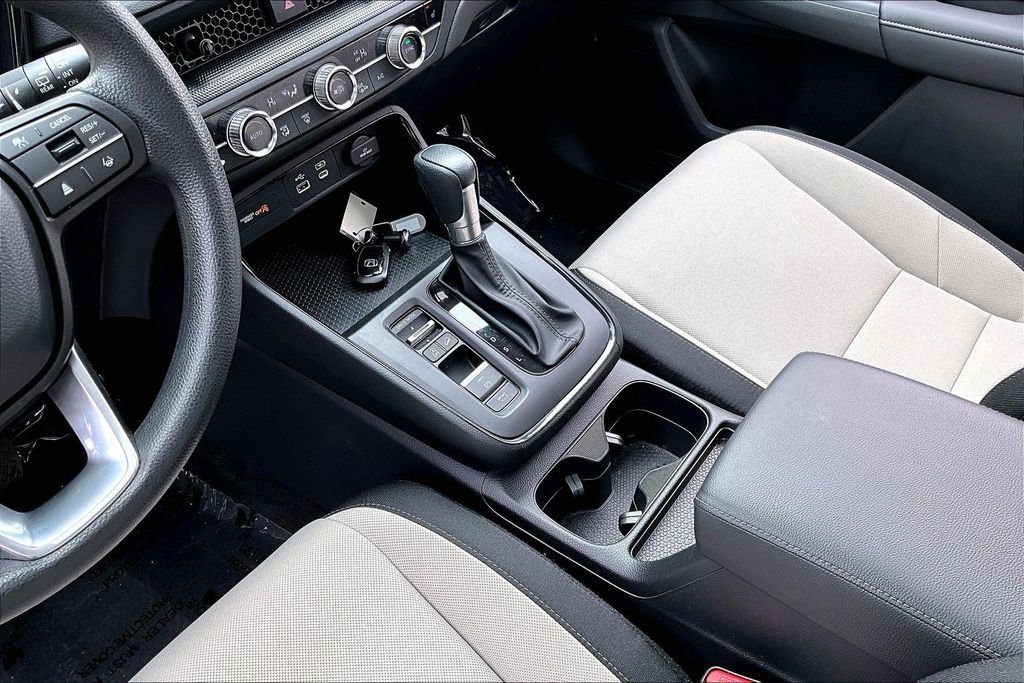 Used 2025 Honda CR-V EX image 15