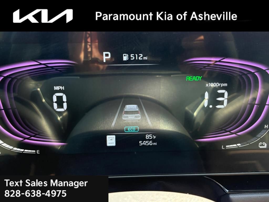 Certified 2025 Kia Niro EX Touring FWD image 8