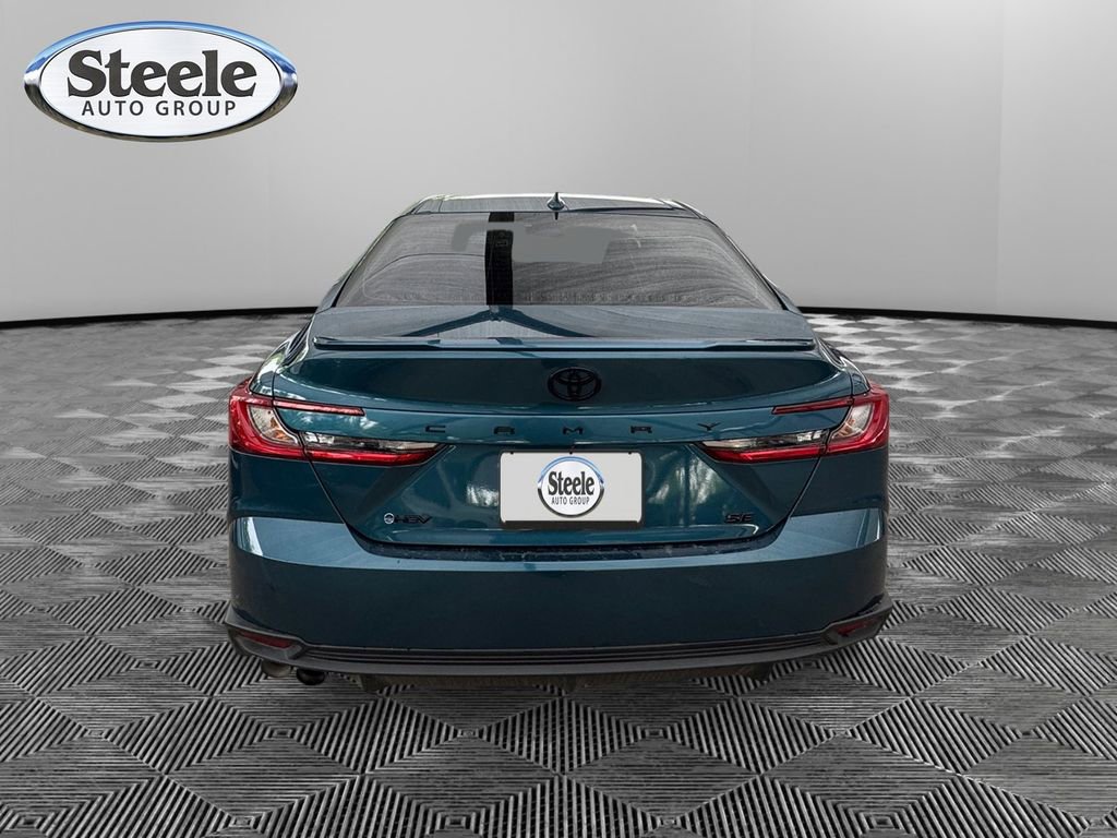 Used 2026 Toyota Camry SE w/ Convenience Package FWD image 4