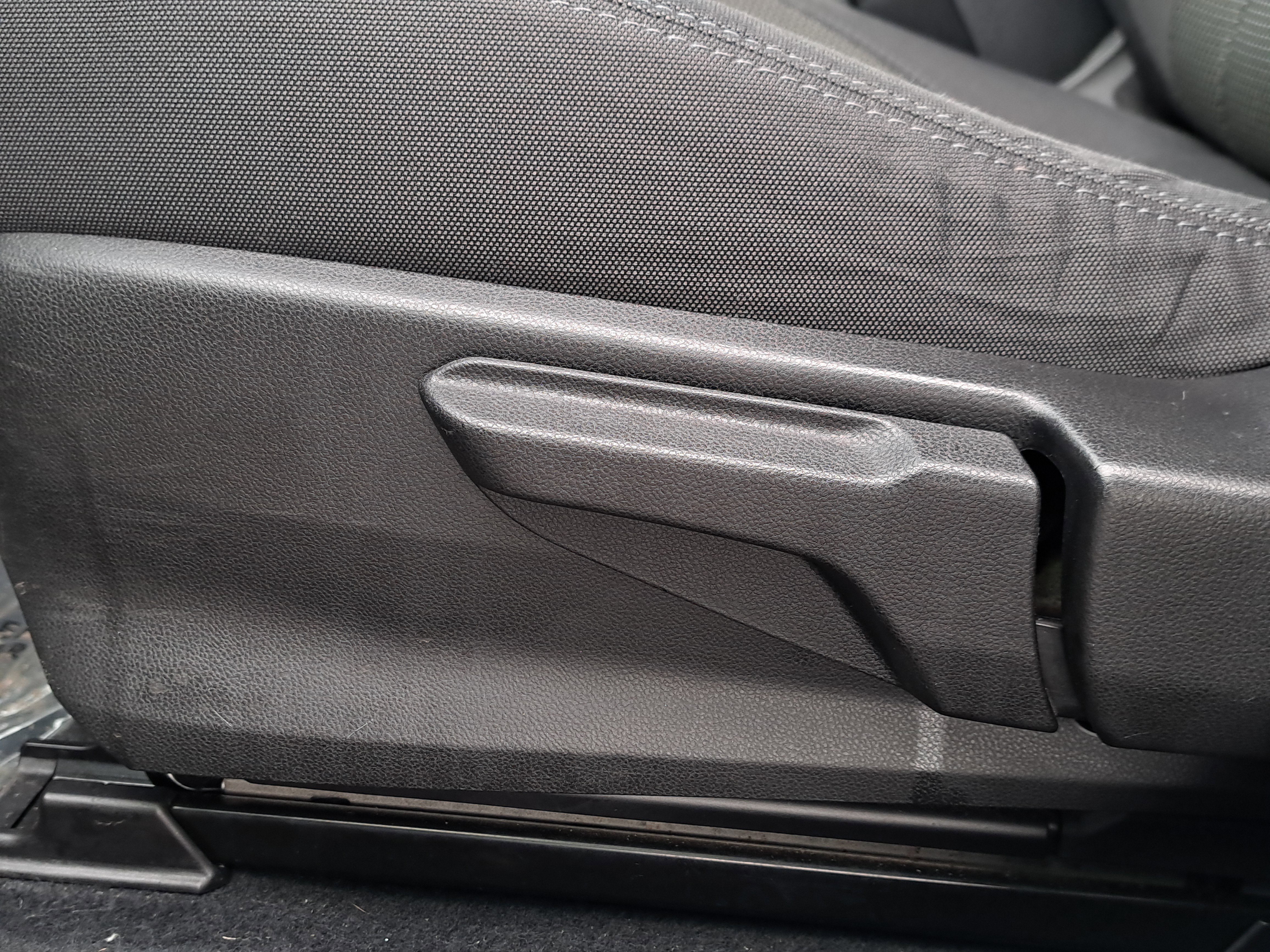 Used 2024 Subaru Crosstrek 2.0i Premium image 15