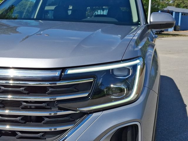Used 2025 Volkswagen Atlas SE AWD/4WD image 11