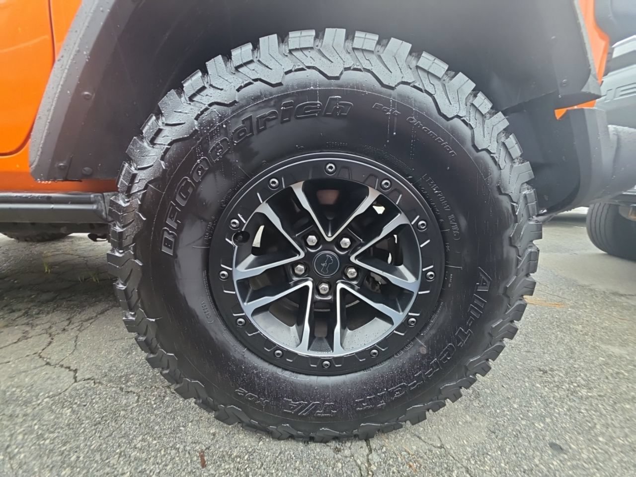 Used 2025 Jeep Wrangler Sport AWD/4WD image 30