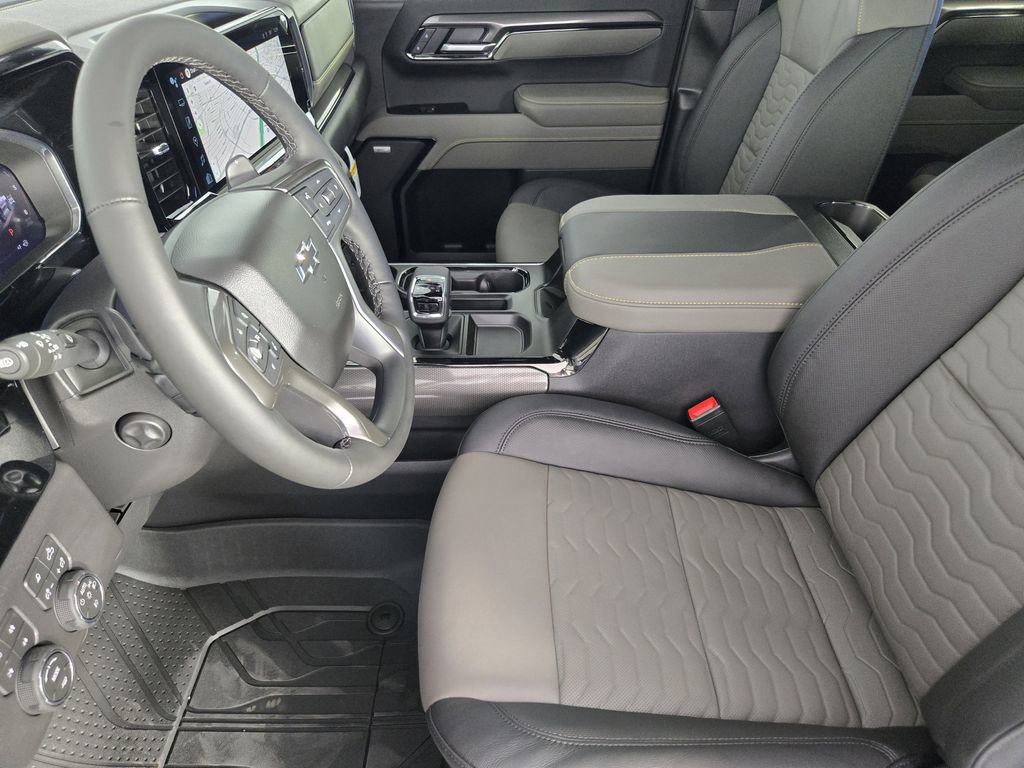 New 2026 Chevrolet Silverado 1500 ZR2 w/ LPO, Dark Essentials Package image 16