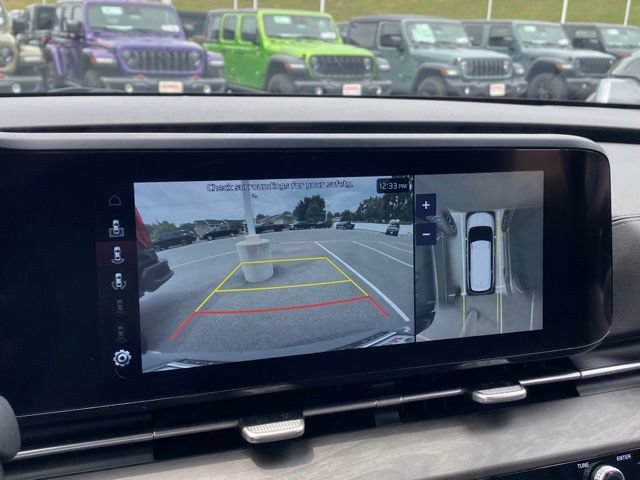 Used 2023 Kia Carnival SX FWD image 17