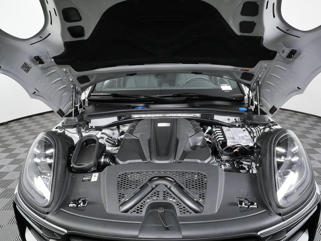 New 2026 Porsche Macan S image 34