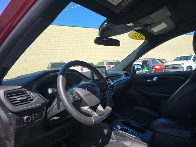 Used 2025 Ford Escape ST-Line AWD/4WD image 12