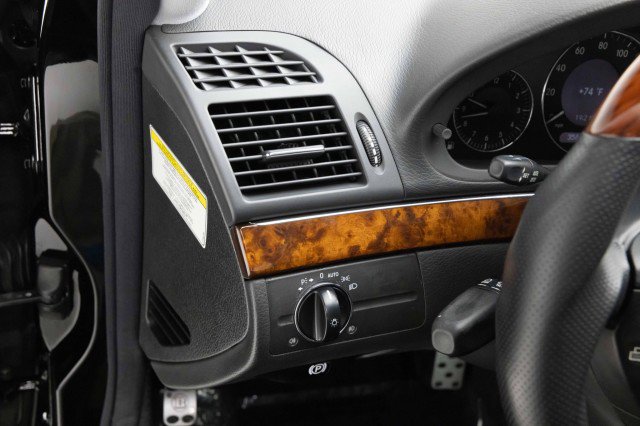 Used 2005 Mercedes-Benz E 500 Sedan image 30