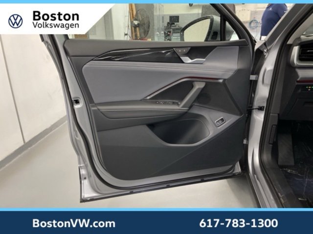 New 2026 Volkswagen Tiguan SE image 26