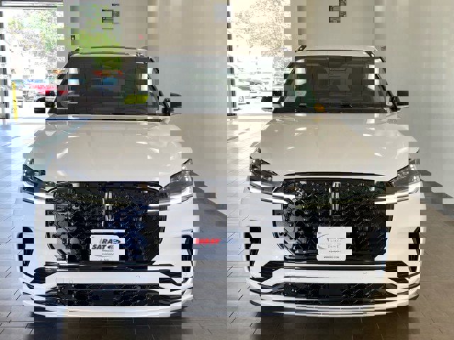 New 2025 Lincoln Aviator AWD w/ Jet Appearance Package image 3