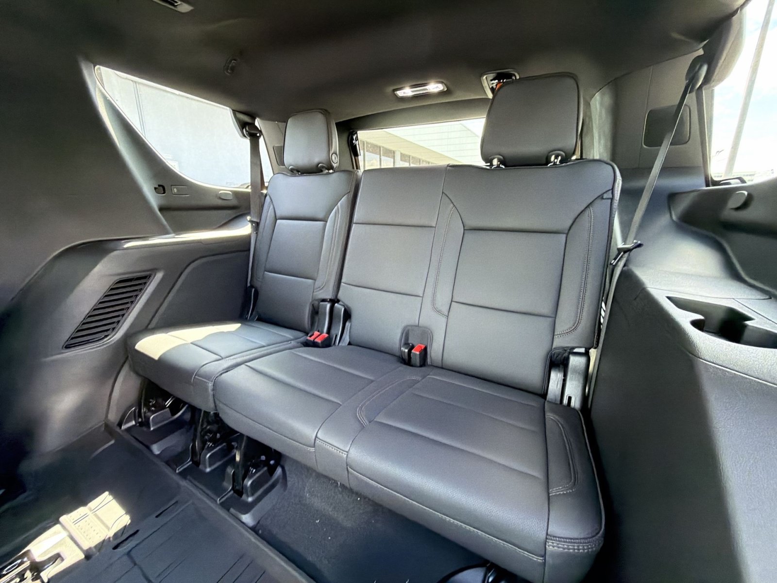 New 2026 Chevrolet Tahoe High Country AWD/4WD image 26