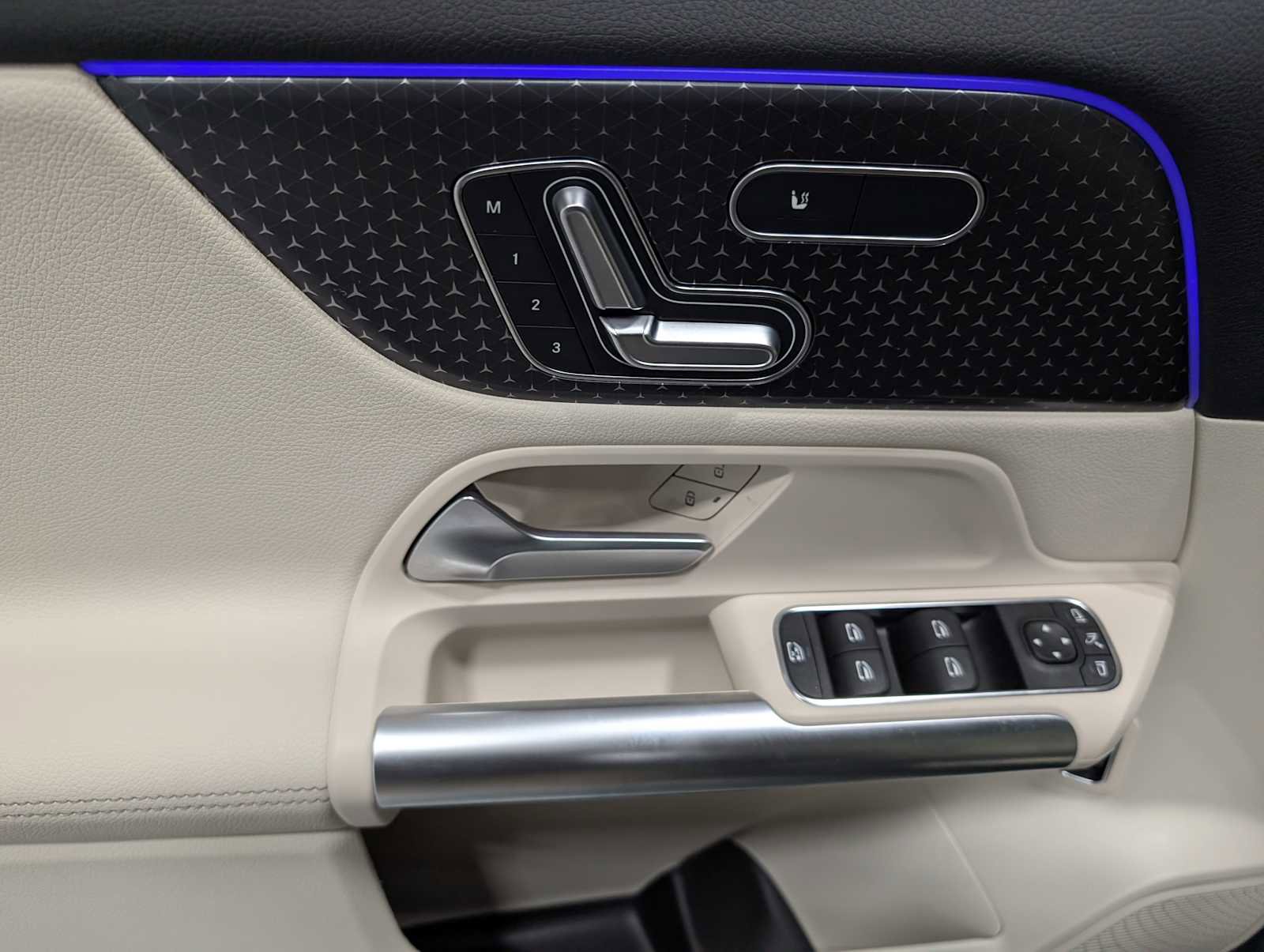 Certified 2026 Mercedes-Benz GLA 250 4MATIC image 35